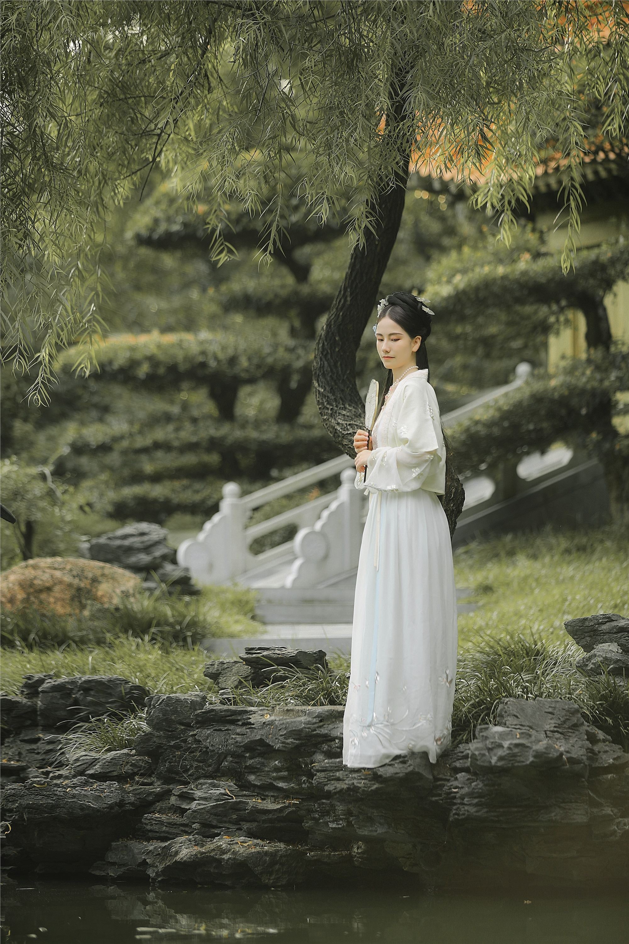 YITUYU艺图语 2021.09.02 花月下 小星